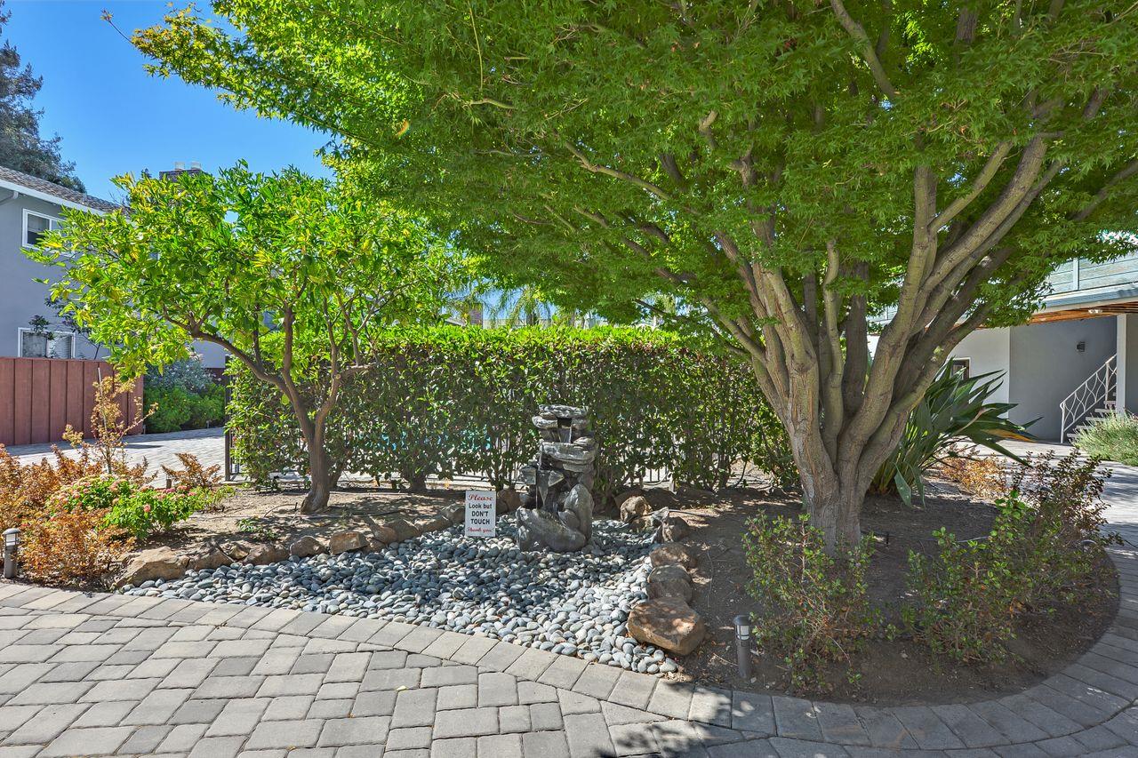 1240 Woodside Rd 23