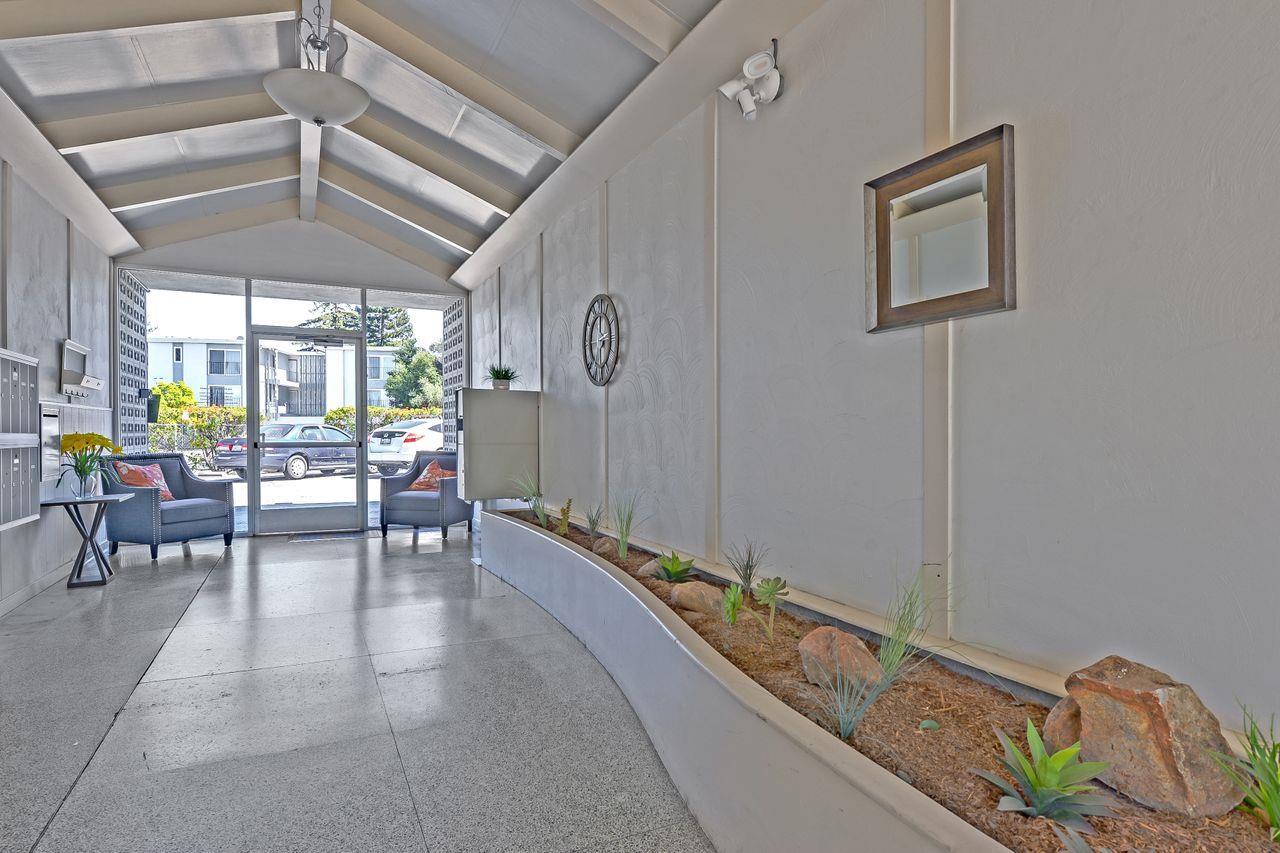 1240 Woodside Rd 23