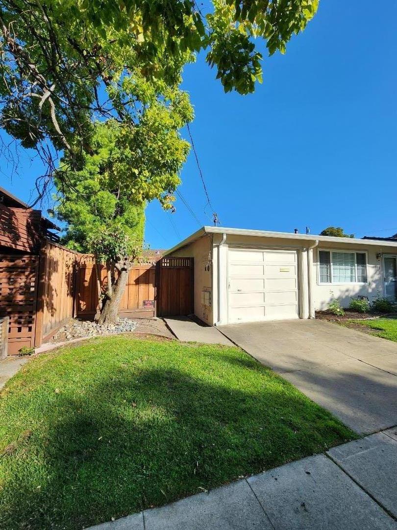 611 Lincoln Avenue