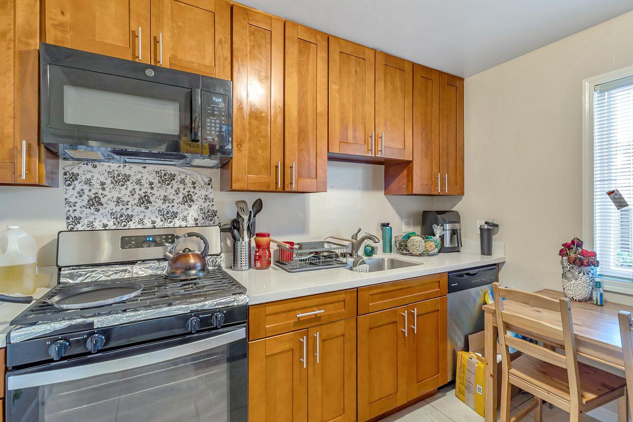 416 Poplar Avenue