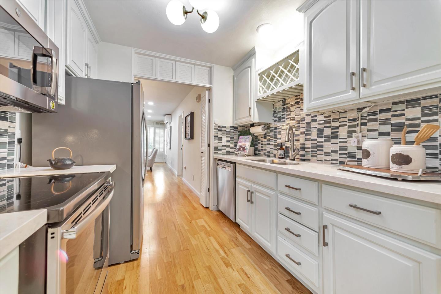 4012 Farm Hill BLVD 101