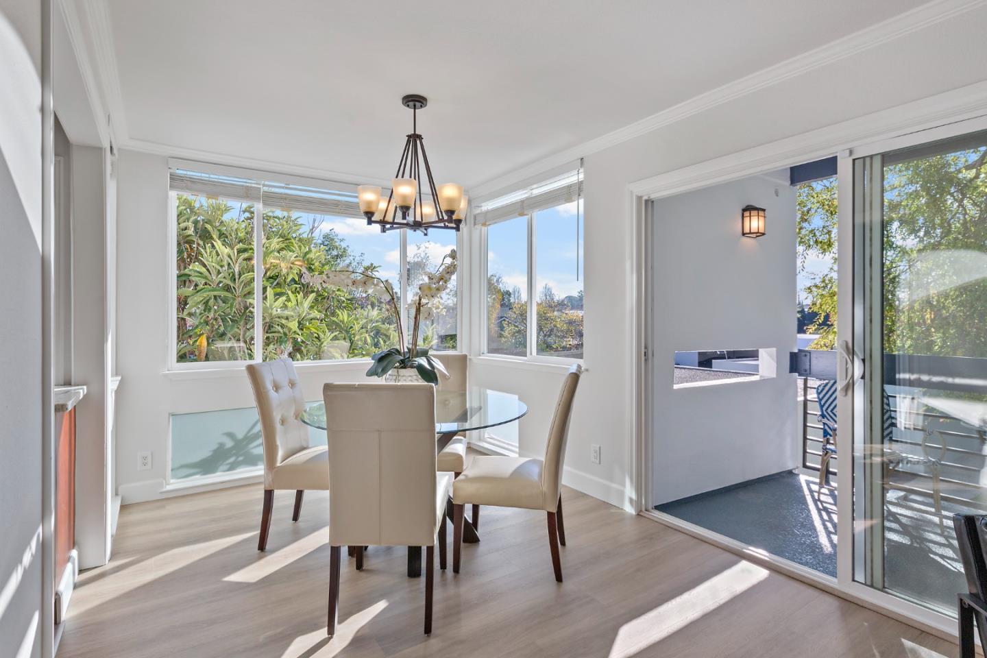 1025 Shell Boulevard 7