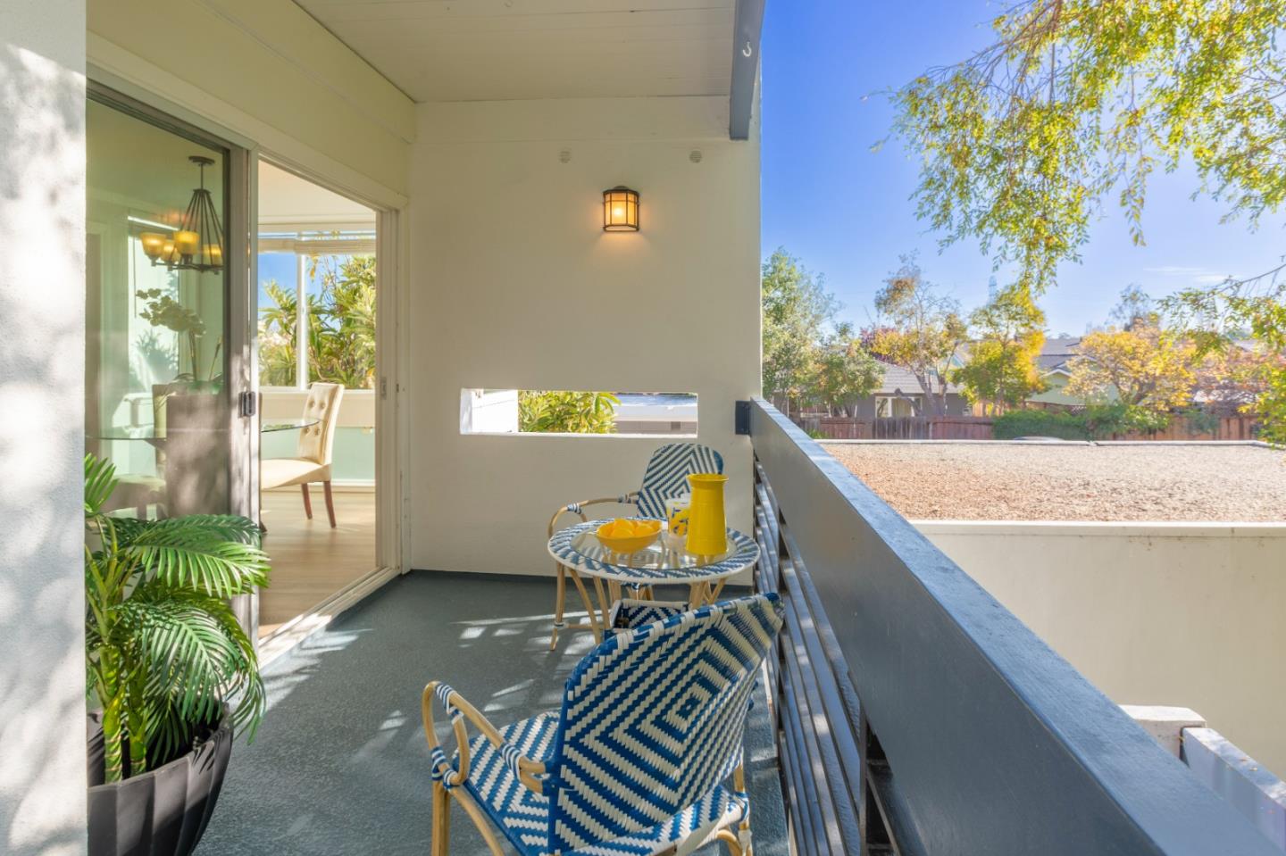 1025 Shell Boulevard 7