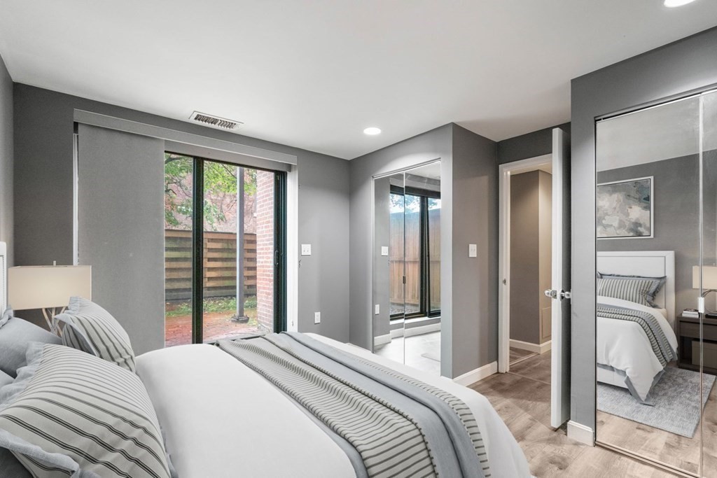 84 Gainsborough St # 5W