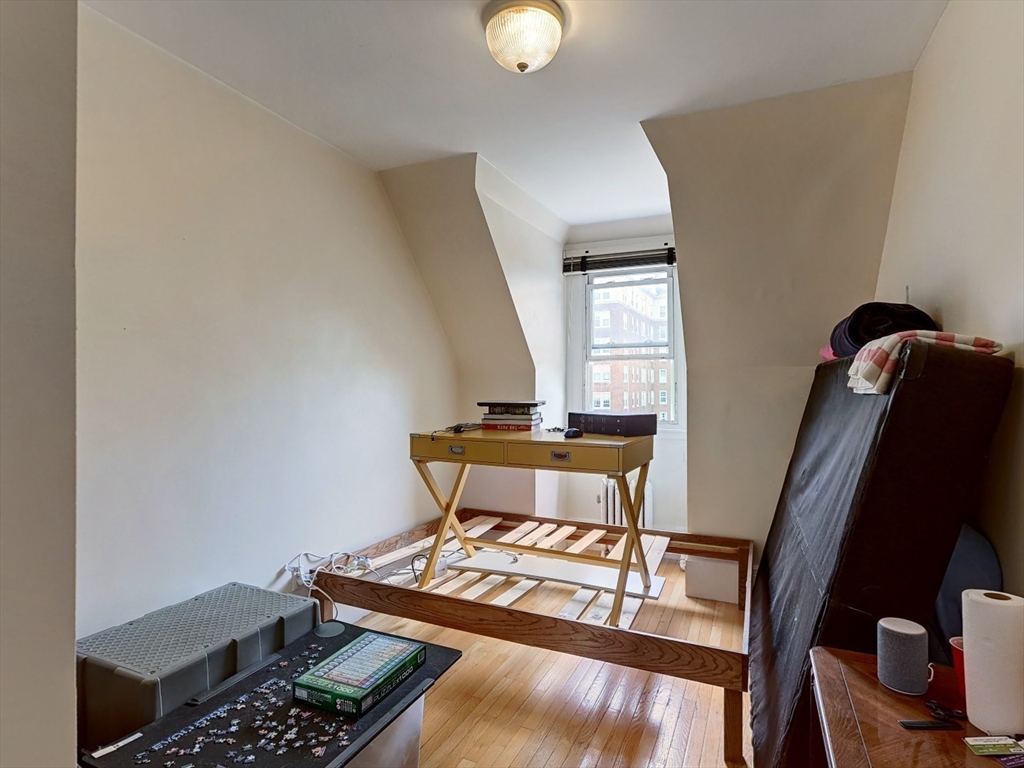 1400 Beacon St. # 4