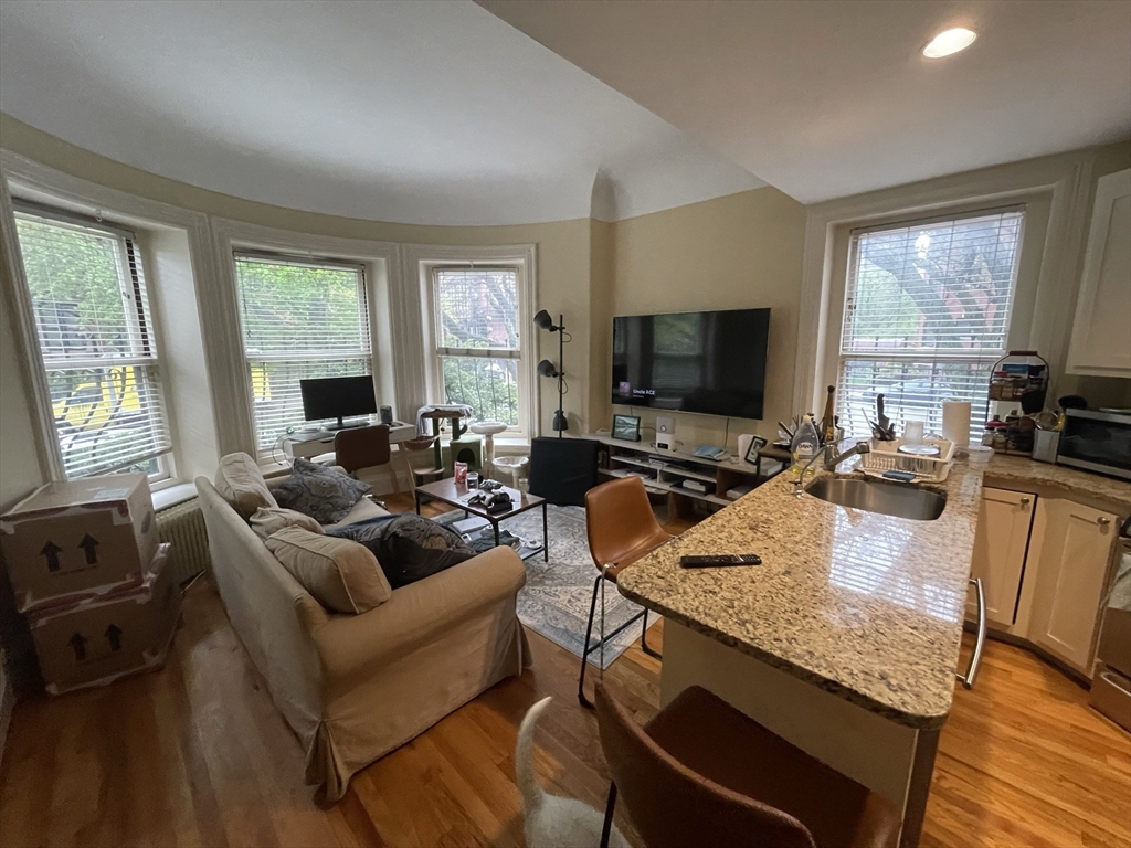 330 Dartmouth St # 1A