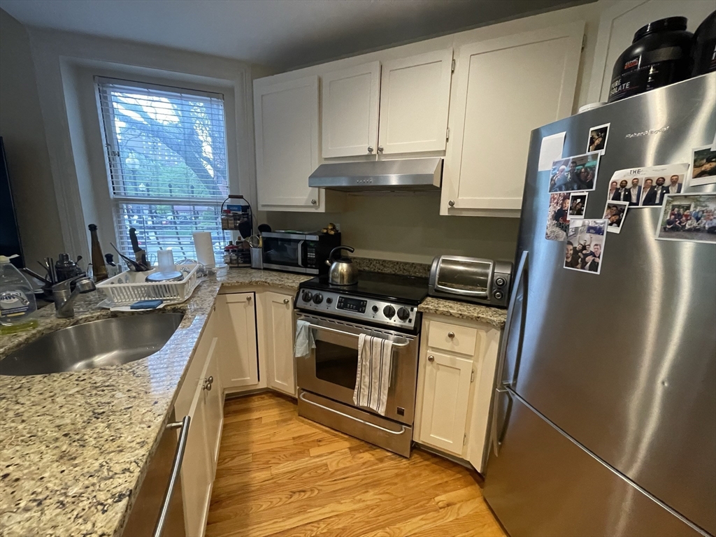 330 Dartmouth St # 1A