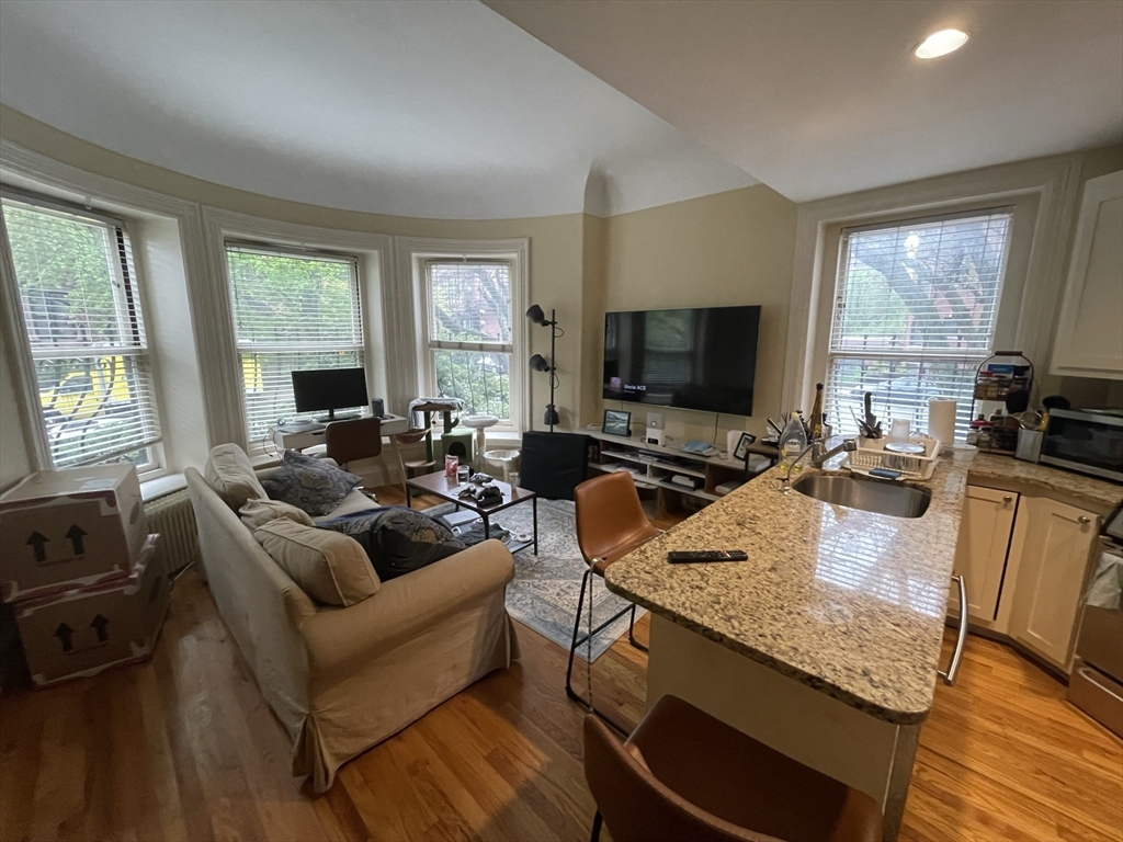 330 Dartmouth St # 1A