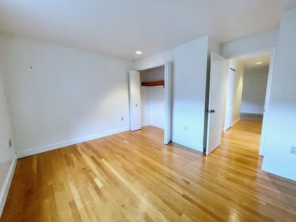 102 Gainsborough # 406E