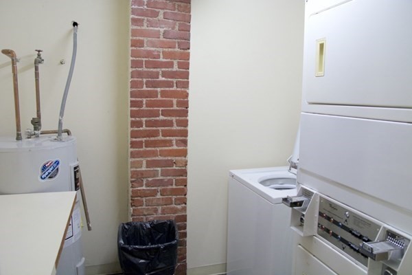 102 Gainsborough # 406E