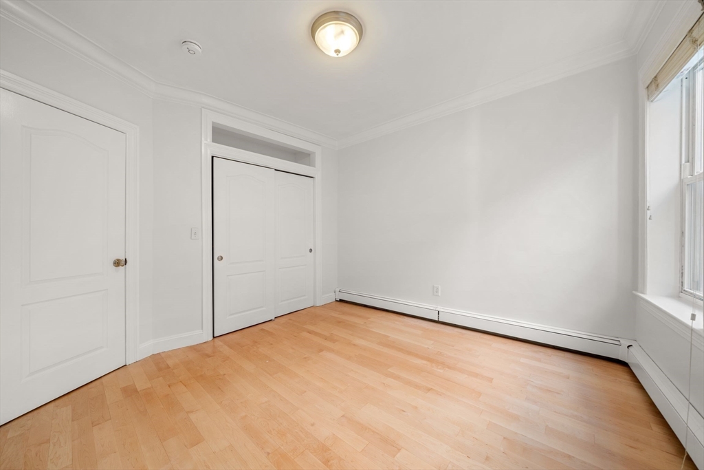 23 Margaret Street # 2