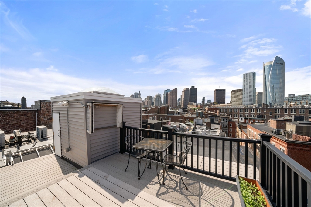 23 Margaret Street # 2