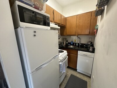 49 Hemenway # 9