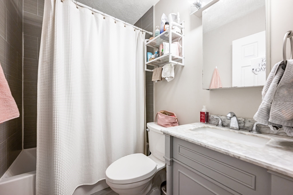 59 Hemenway Street # 4