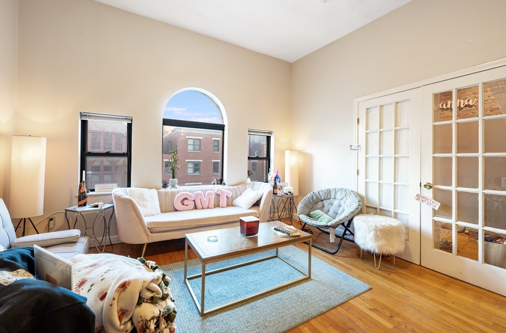 59 Hemenway Street # 4