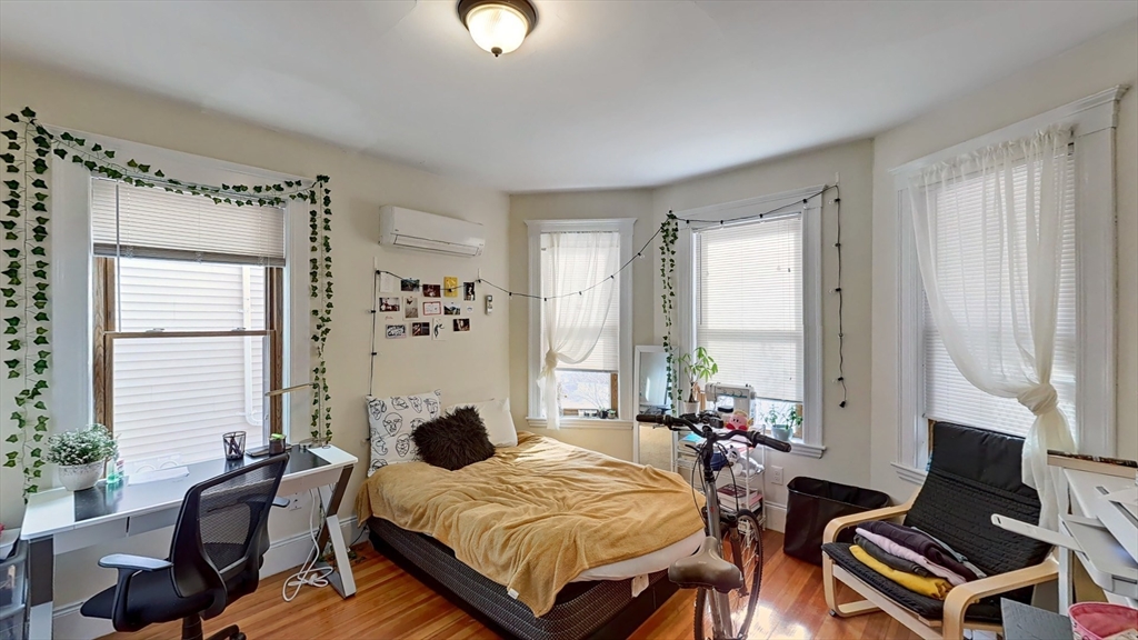 95 Hillside Street # 1