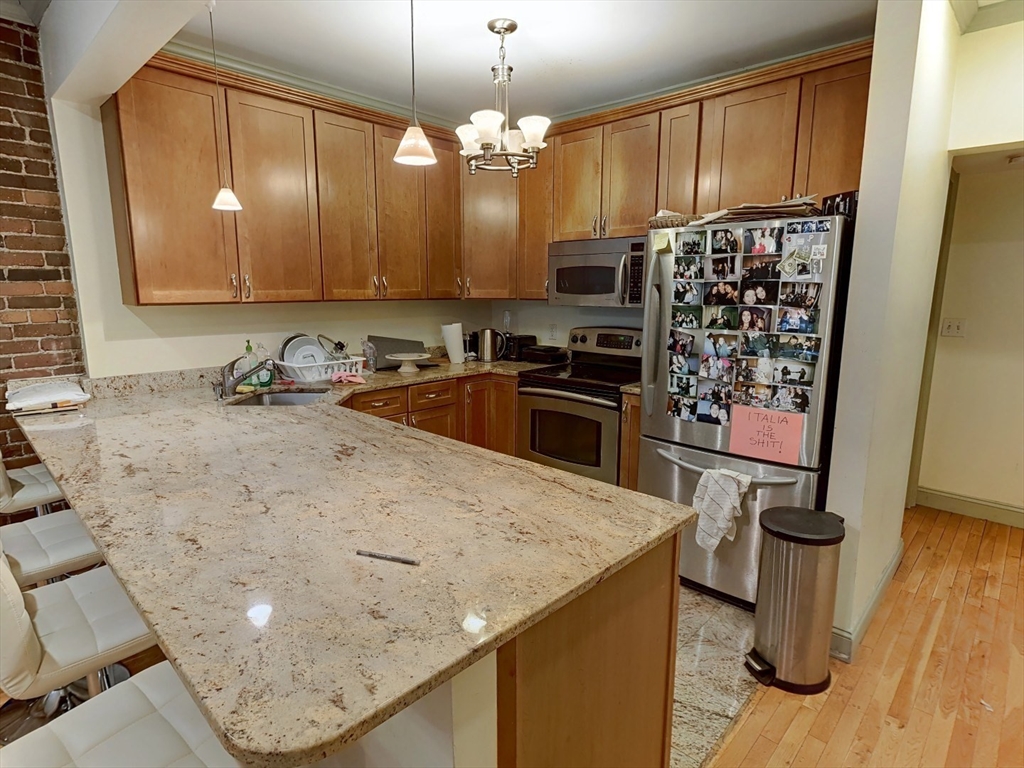 531 Newbury Street # 2