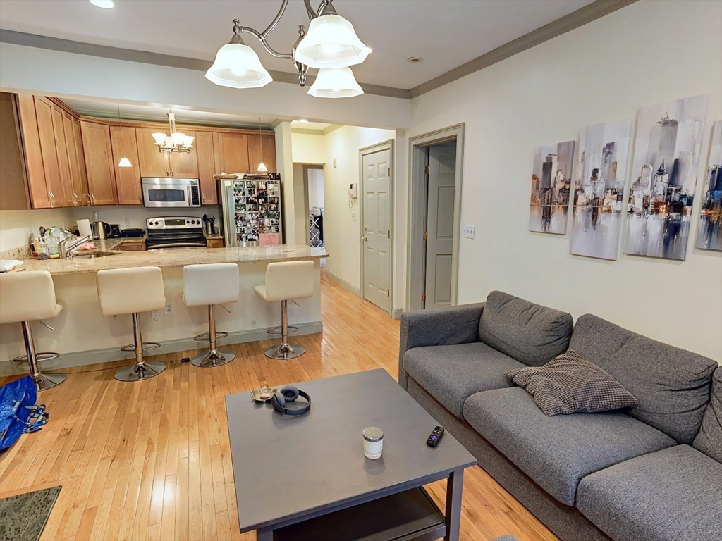 531 Newbury Street # 2