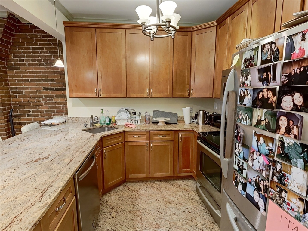 531 Newbury Street # 2