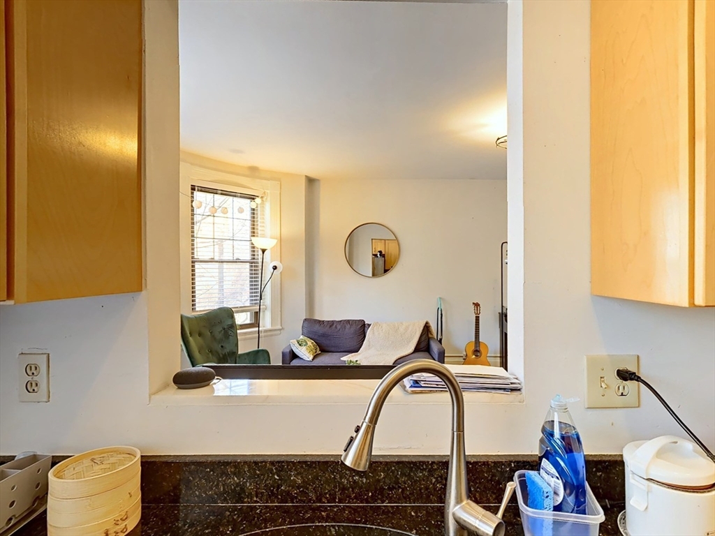 86 Saint Stephen Street # 2