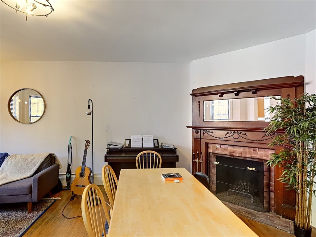 86 Saint Stephen Street # 2