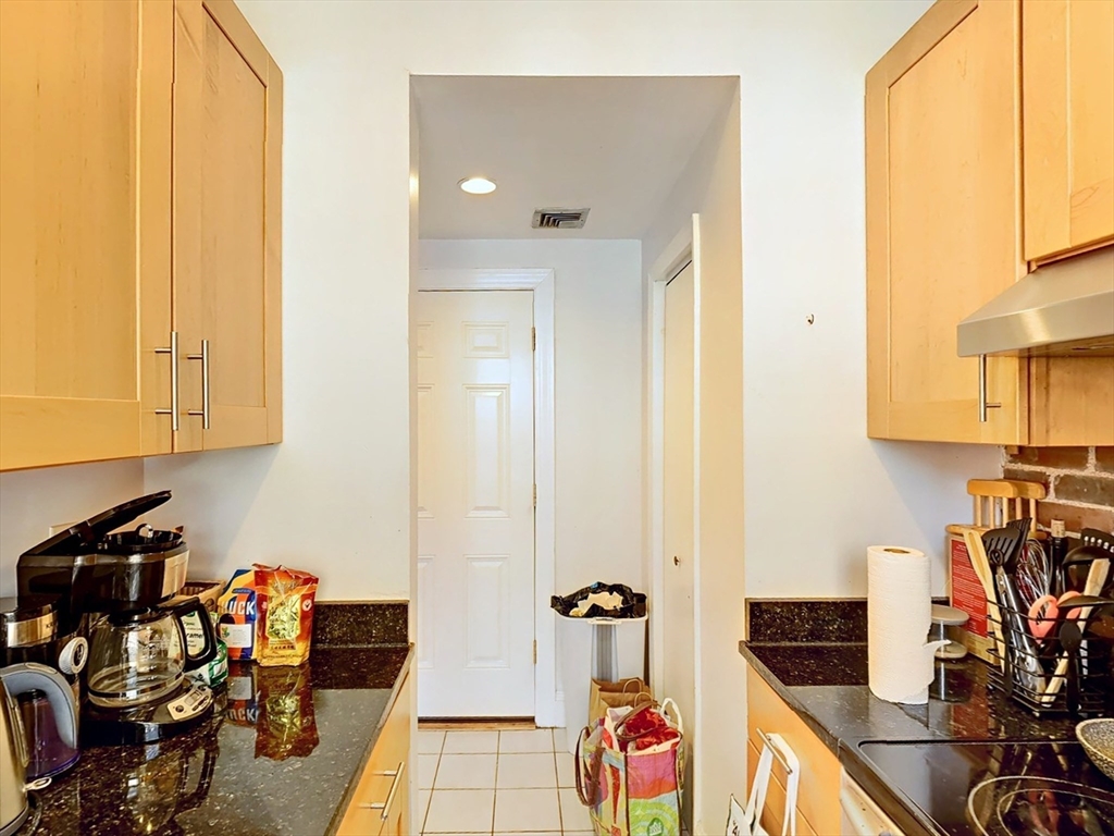 86 Saint Stephen Street # 2