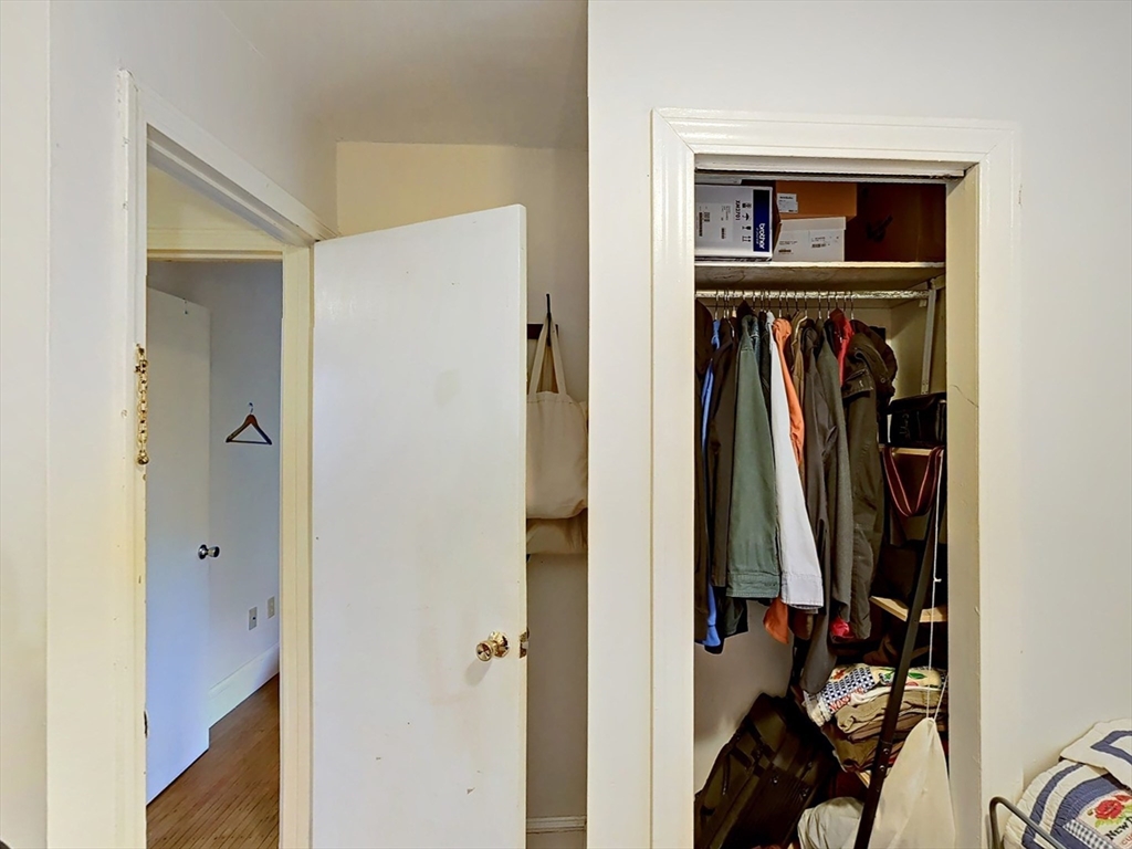 86 Saint Stephen Street # 2