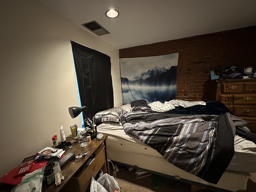 108 Gainsborough Street # 006W