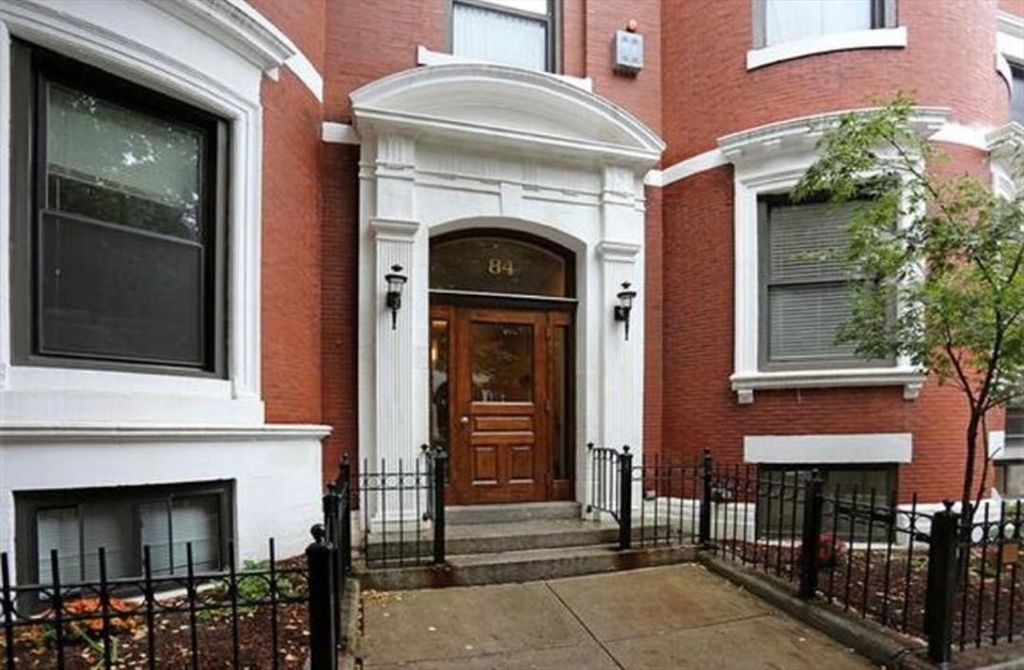 84 Gainsborough St. # 006W