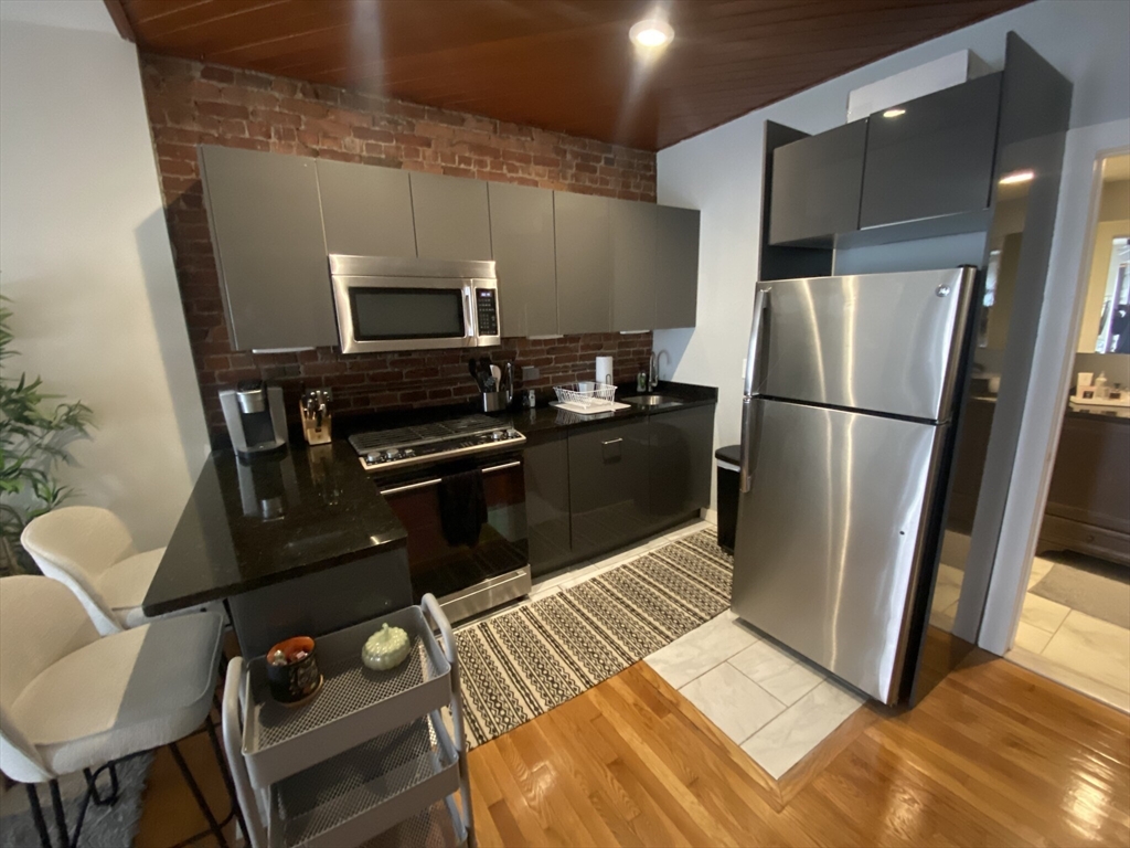 210 Hemenway Street # 2A