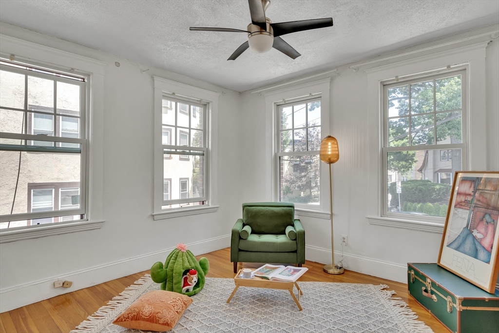 130 Sutherland Rd # 1