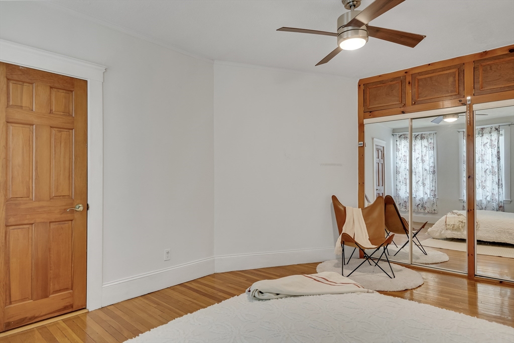 130 Sutherland Rd # 1