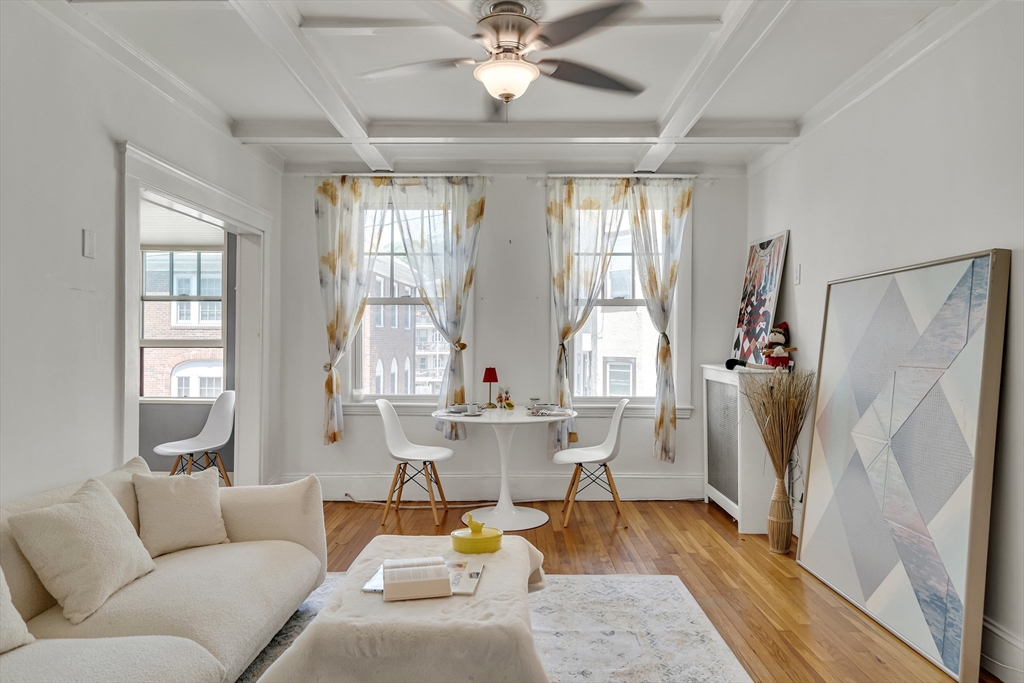 130 Sutherland Rd # 1