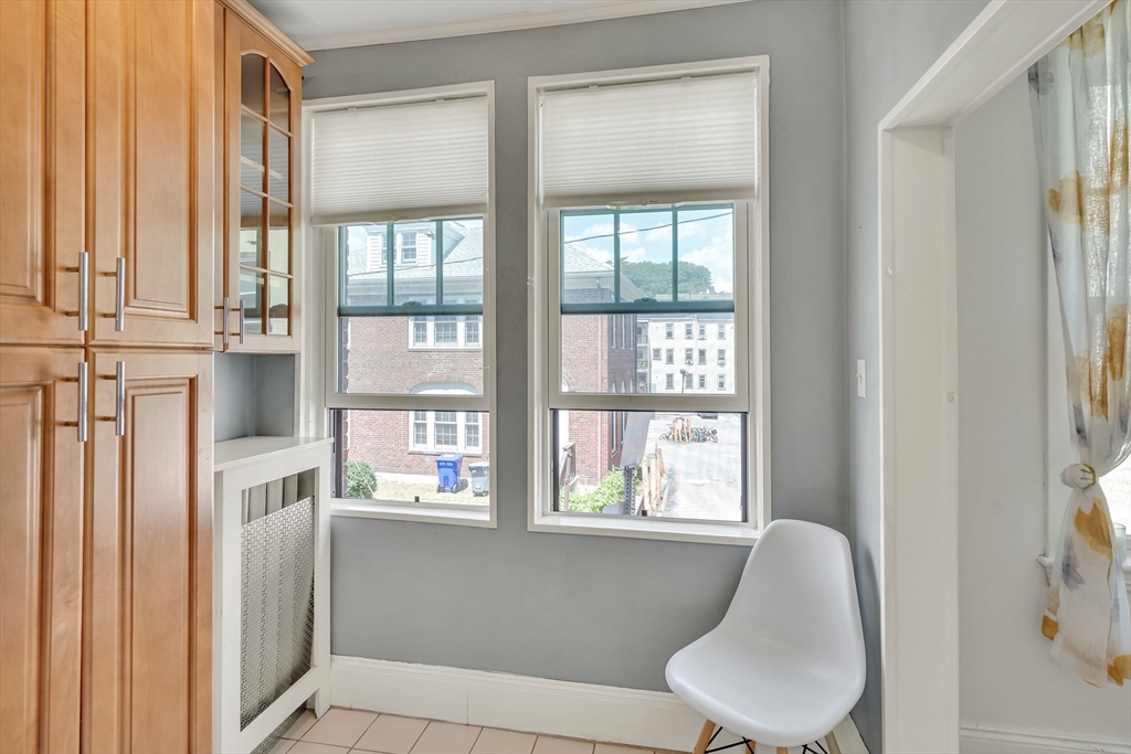 130 Sutherland Rd # 1