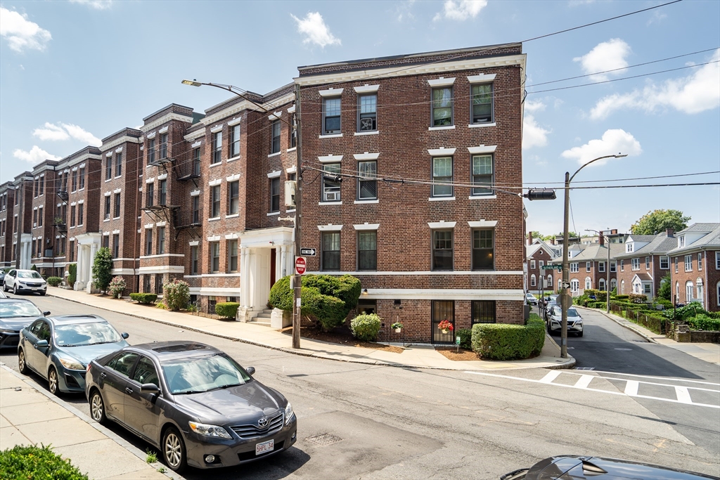 130 Sutherland Rd # 1