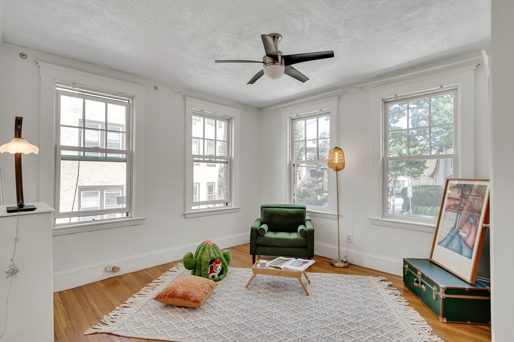 130 Sutherland Rd # 1