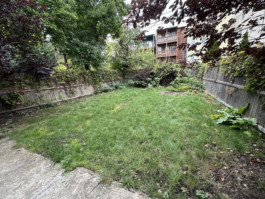 326 Chelsea Street # 1