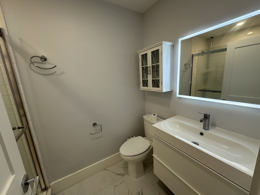 326 Chelsea Street # 1
