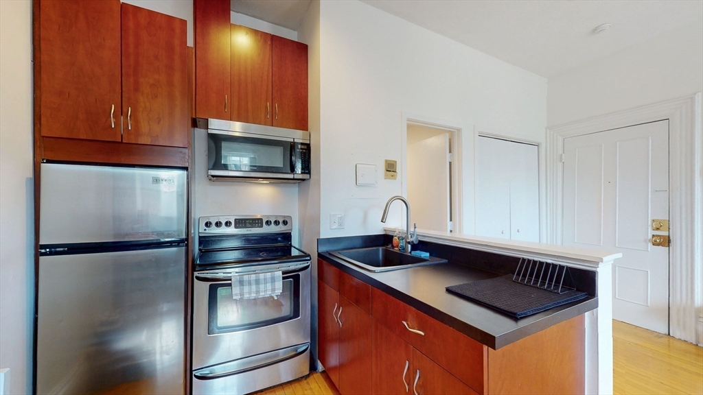 703 Massachusetts Ave. # 17