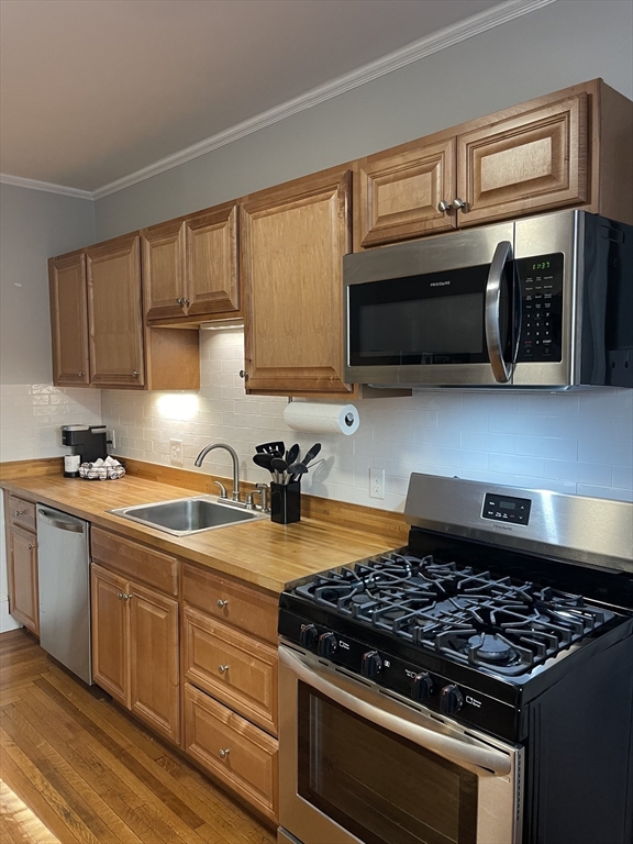 12 Winnemay Street # 1