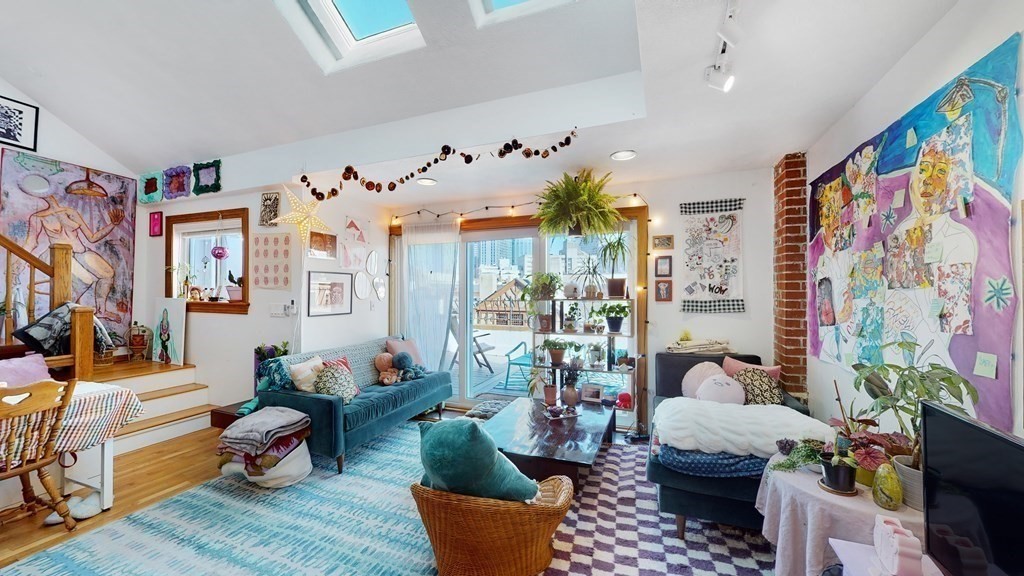 51 Hemenway St. # 6B