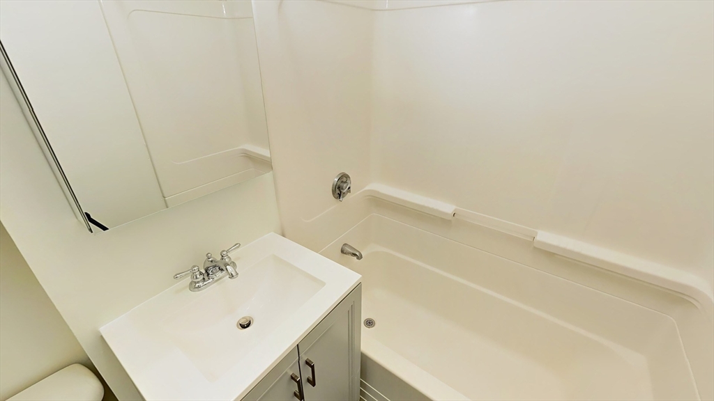 616 Columbus Ave. # 6