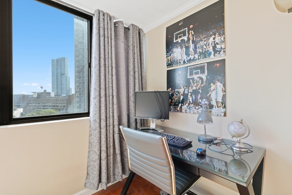 9 Hawthorne Place # 9K