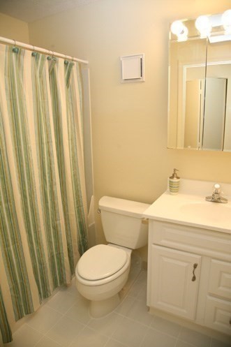 108 Peterborough St. # 4F