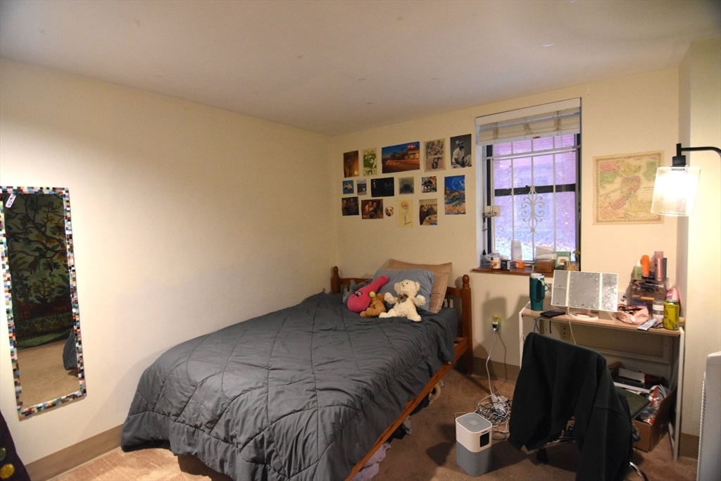 111 Gainsborough Street # 005