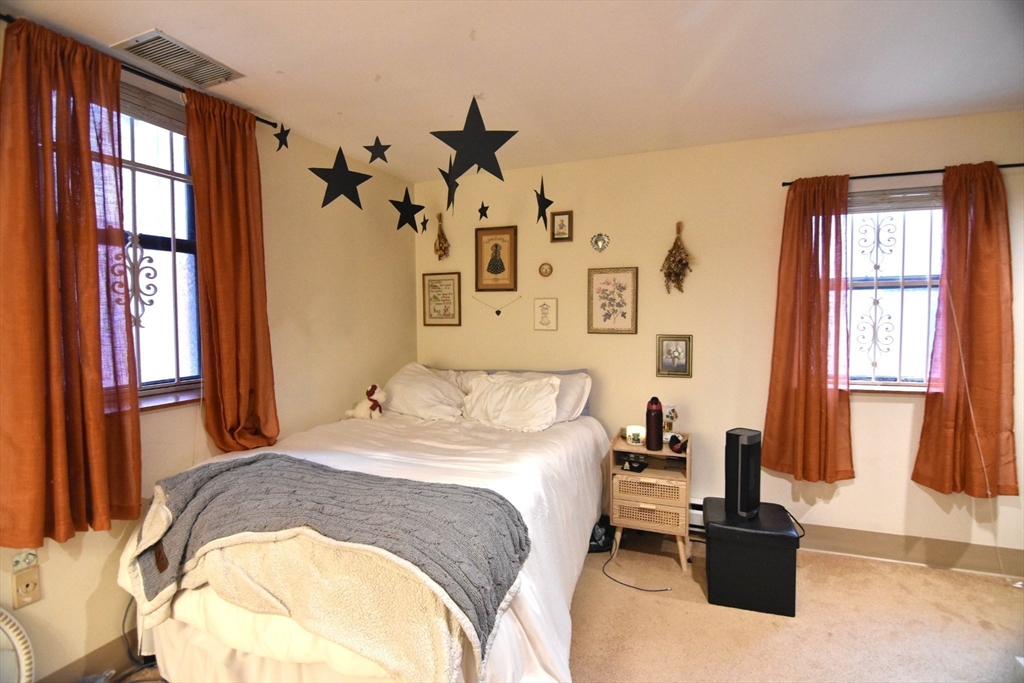 111 Gainsborough Street # 005