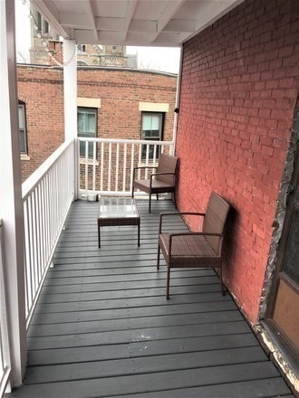 17 Carmel St # 2