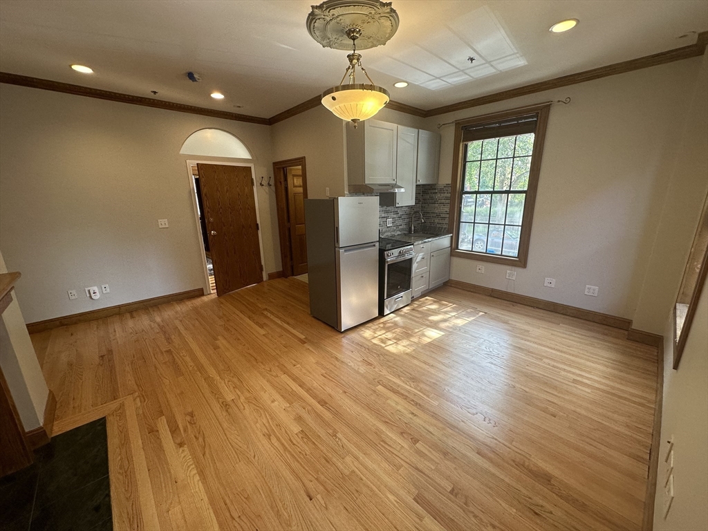 57 Gainsborough St. # 2