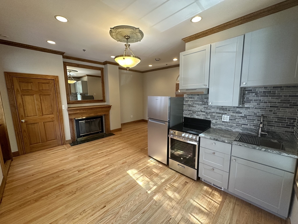 57 Gainsborough St. # 2