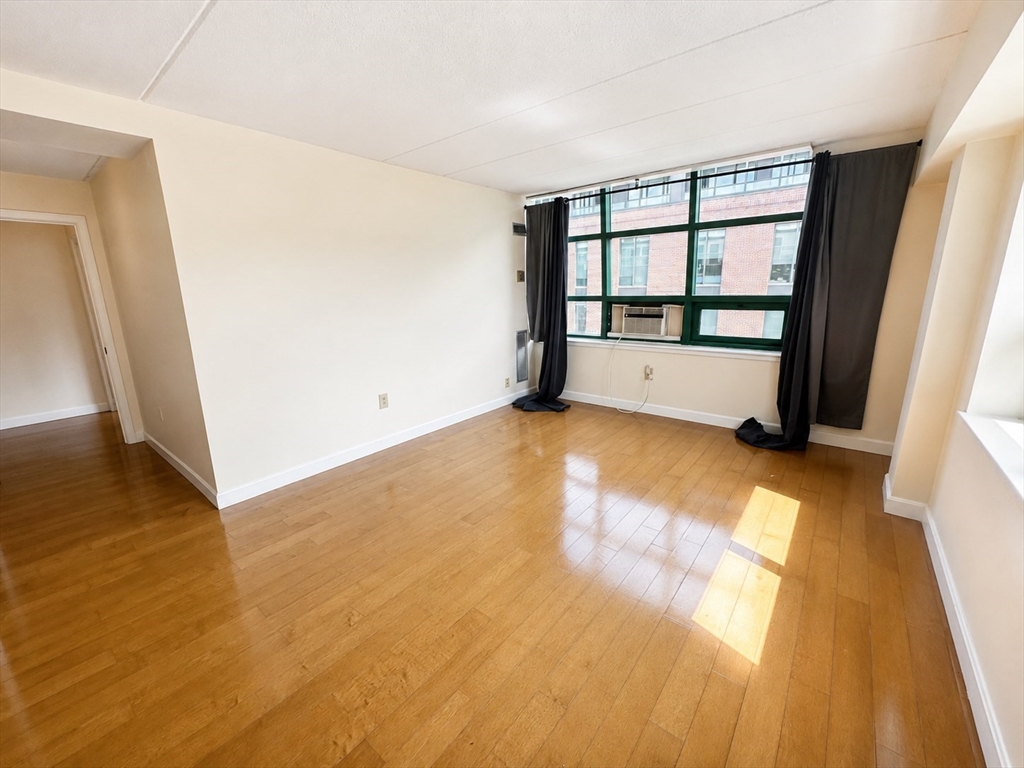 108 Peterborough Street # 7E
